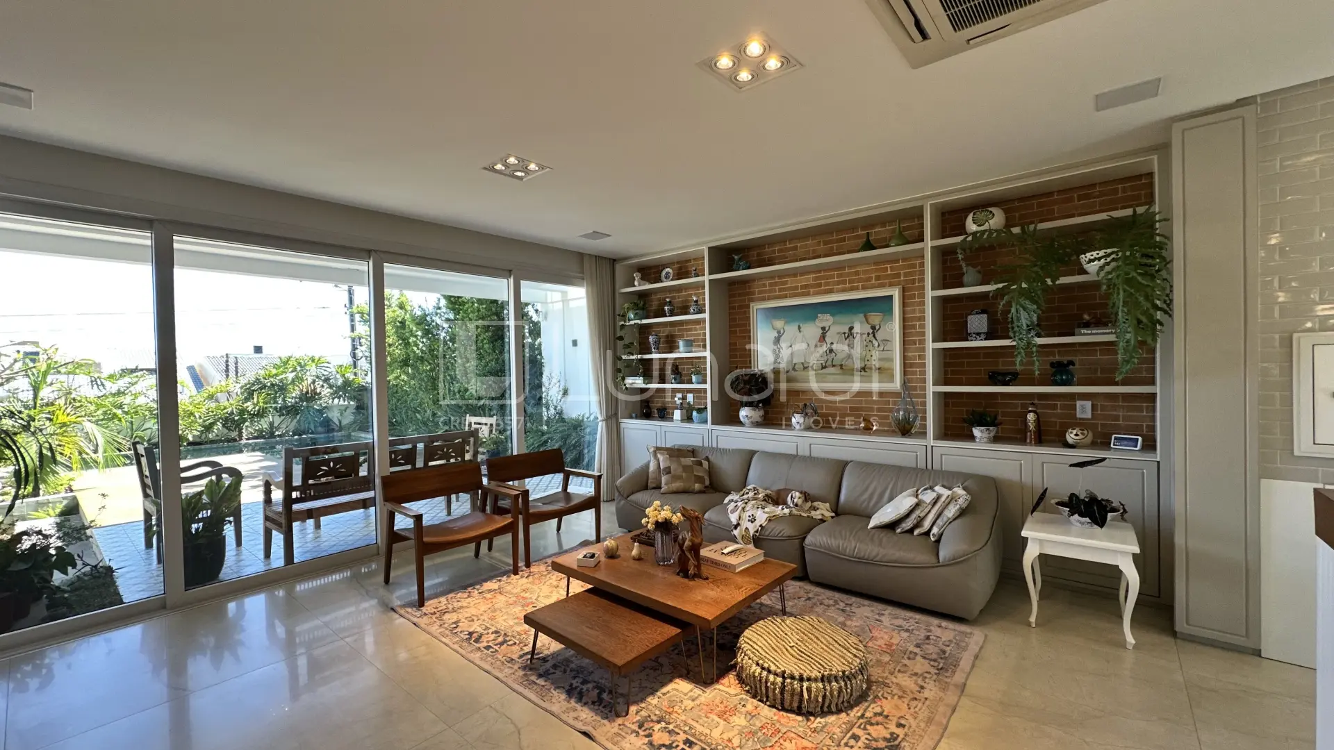 Foto Casa com 3 Suítes