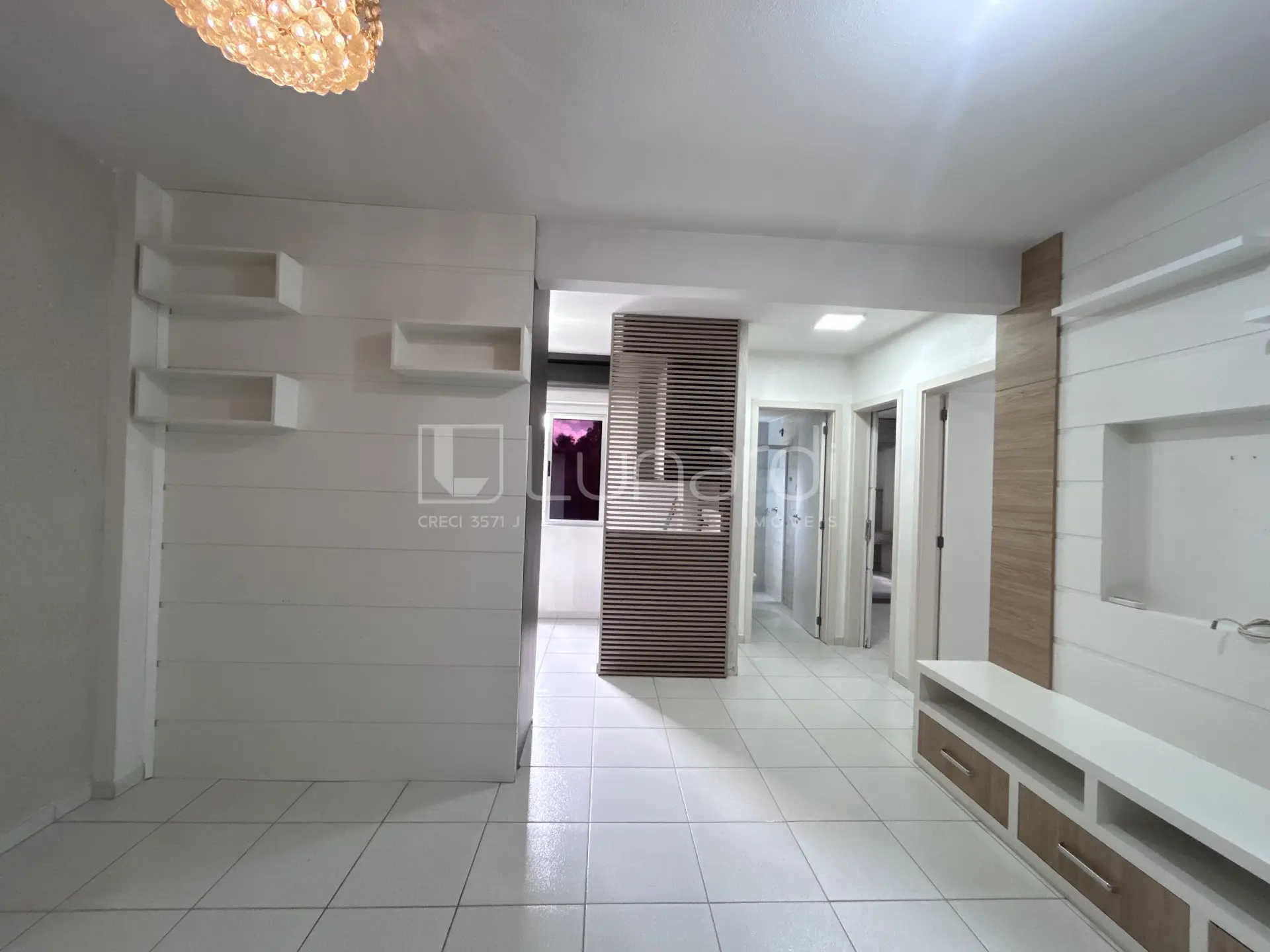 Foto Apartamento com 2 Dormitórios