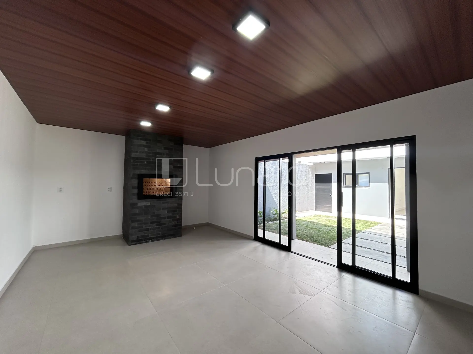 Foto Casa com 3 Dormitórios