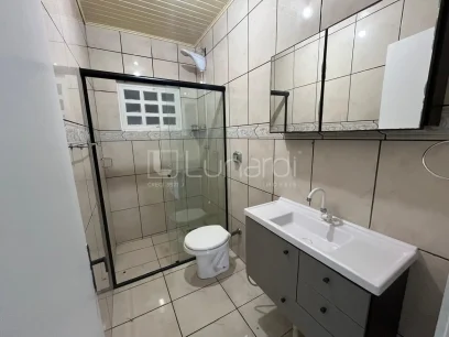Foto Casa com 2 Dormitórios