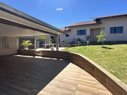 Foto Casa com 3 Dormitórios