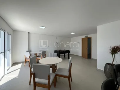 Foto Apartamento com 2 Dormitórios
