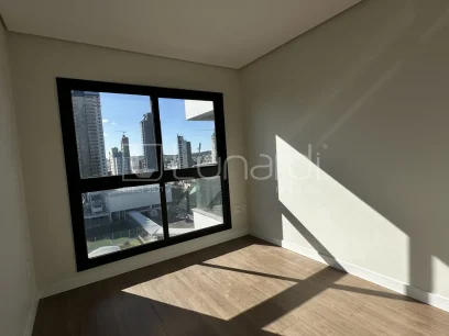 Foto Apartamento com 3 Suítes