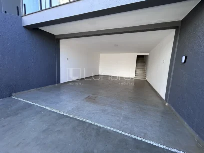 Foto Casa com 3 Dormitórios