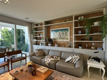 Foto Casa com 3 Suítes