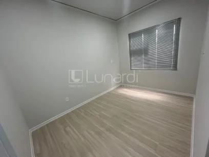 Foto Apartamento com 2 Dormitórios