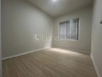 Foto Apartamento com 2 Dormitórios
