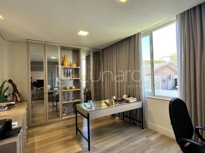 Foto Casa com 3 Suítes