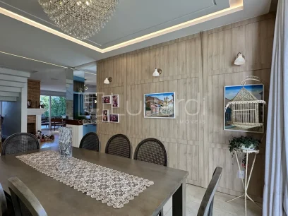 Foto Casa com 3 Suítes