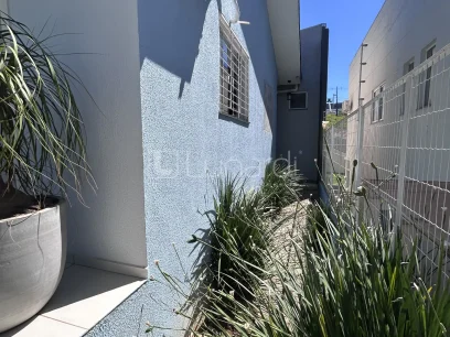 Foto Casa com 3 Dormitórios