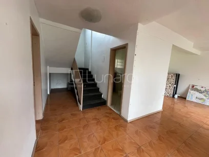 Foto Casa com 5 Dormitórios