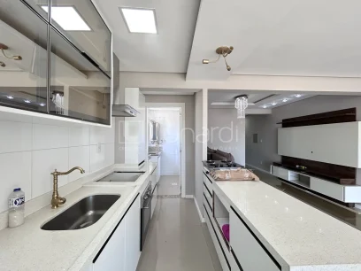 Foto Apartamento com 3 Suítes