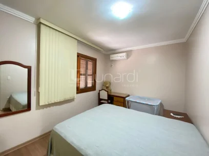 Foto Casa com 3 Dormitórios
