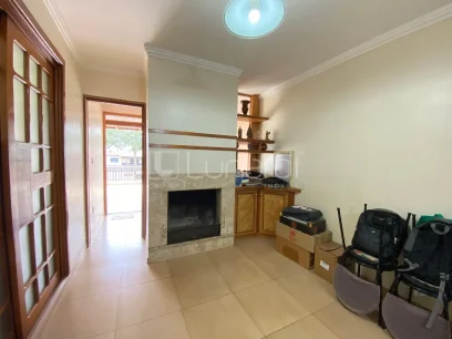 Foto Casa com 3 Dormitórios