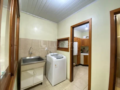 Foto Casa com 3 Dormitórios
