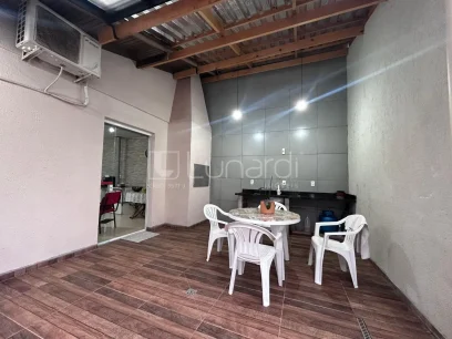 Foto Casa com 3 Dormitórios