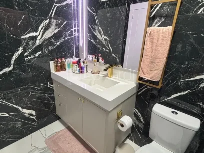 Foto Sobrado com 3 Dormitórios