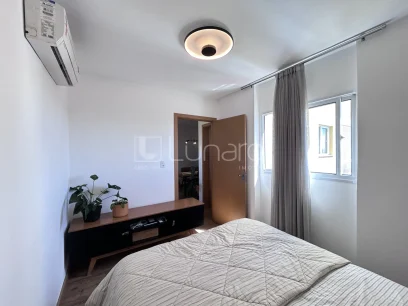 Foto Apartamento com 2 Dormitórios