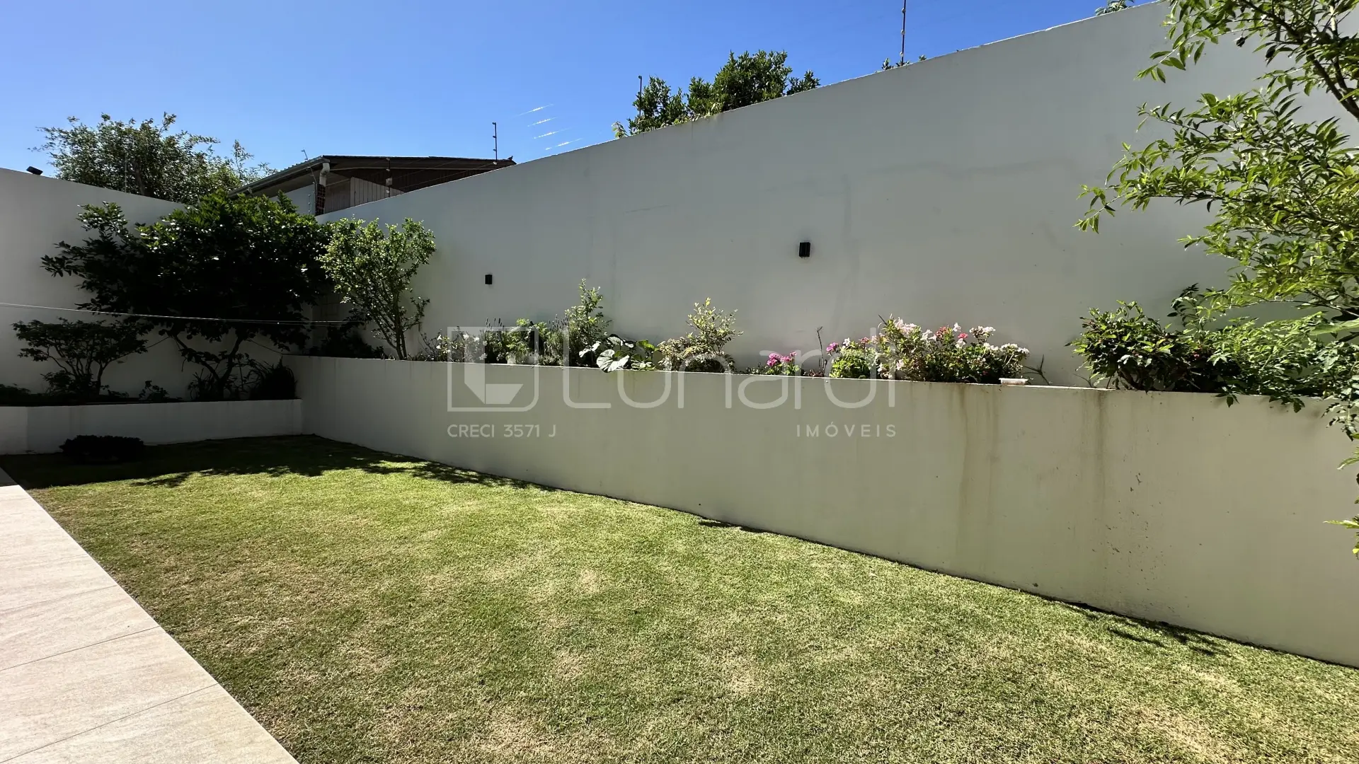 Foto Casa com 3 Suítes