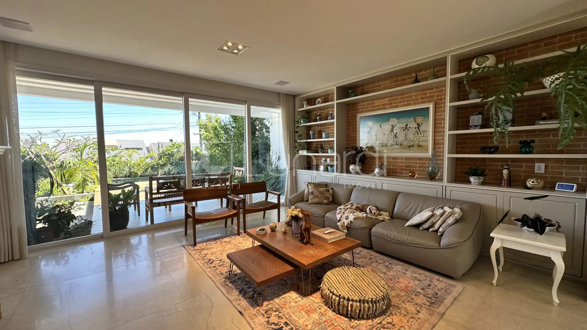 Foto Casa com 3 Suítes