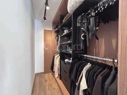 Foto Apartamento com 2 Dormitórios