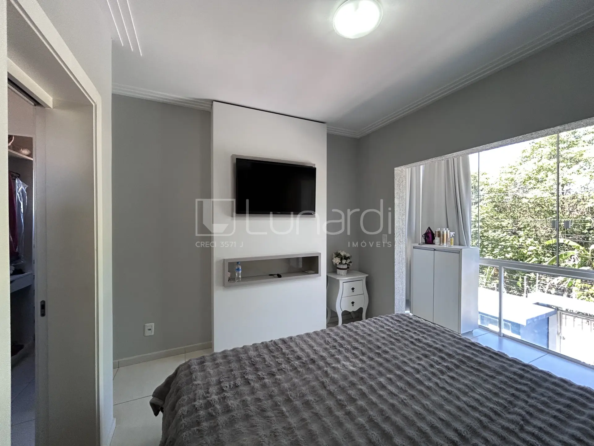 Foto Casa com 3 Dormitórios