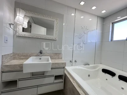 Foto Apartamento com 3 Suítes