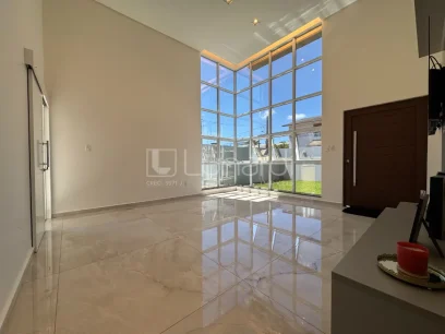 Foto Casa com 3 Dormitórios