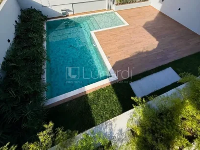 Foto Casa com 3 Suítes