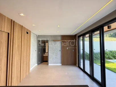 Foto Casa com 3 Suítes