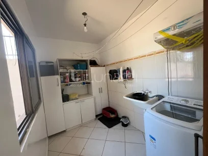 Foto Casa com 3 Dormitórios