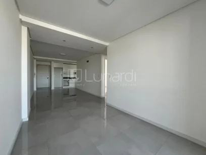 Foto Apartamento com 2 Dormitórios