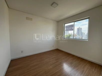 Foto Apartamento com 2 Dormitórios