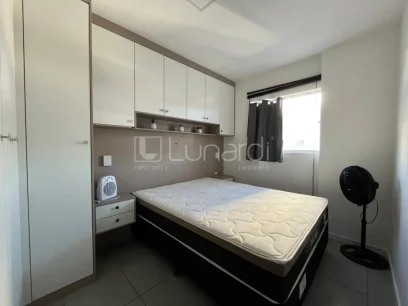 Foto Apartamento com 2 Dormitórios