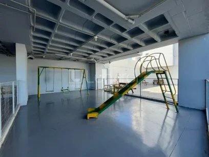 Foto Apartamento com 2 Dormitórios