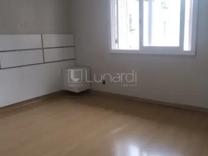 Foto Casa com 4 Dormitórios