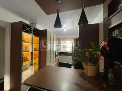 Foto Casa com 2 Dormitórios