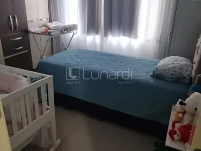 Foto Casa em Condomínio com 2 Dormitórios