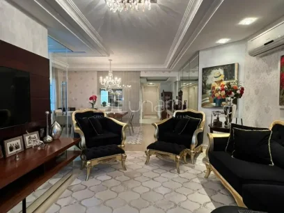 Foto Apartamento com 3 Dormitórios