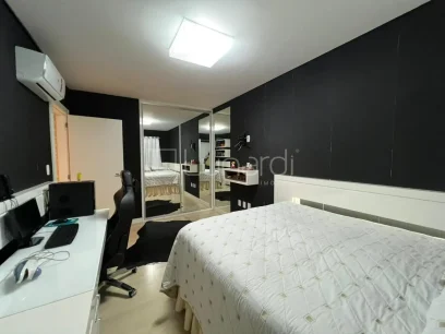Foto Apartamento com 3 Dormitórios