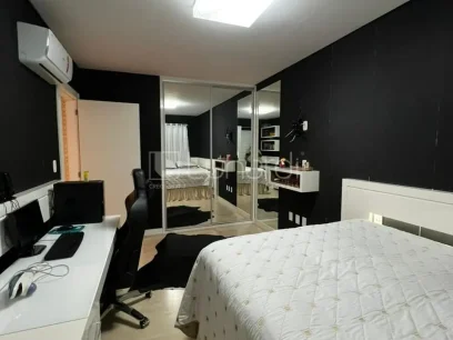 Foto Apartamento com 3 Dormitórios