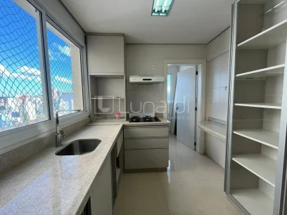Foto Apartamento com 3 Dormitórios