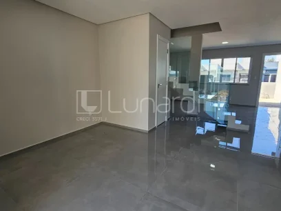 Foto Sobrado com 3 Dormitórios