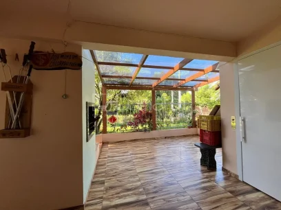 Foto Casa com 2 Dormitórios