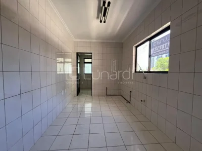 Foto Apartamento com 3 Dormitórios