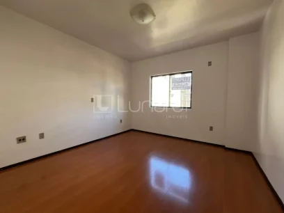 Foto Apartamento com 3 Dormitórios