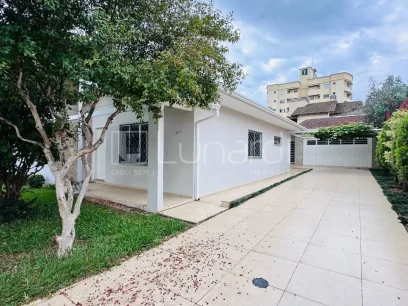 Foto Casa com 3 Dormitórios