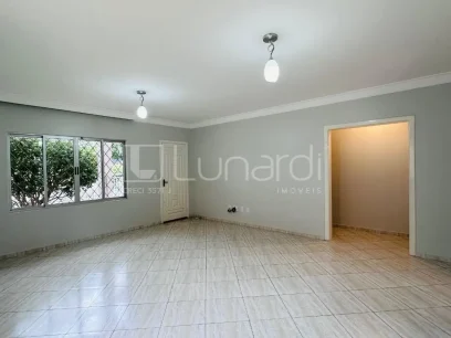 Foto Casa com 3 Dormitórios