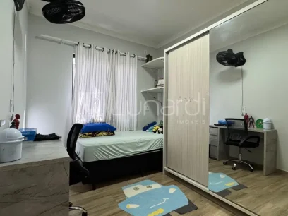 Foto Casa com 3 Dormitórios