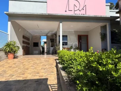 Foto Casa com 3 Dormitórios